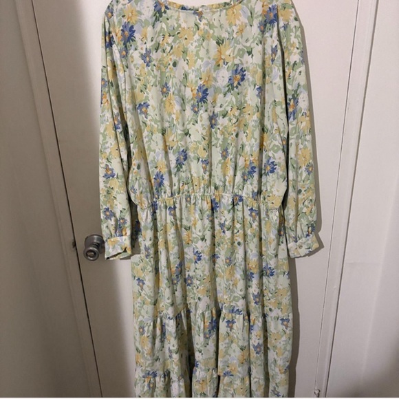 Black Tape Floral Long Sleeve Dress - Picture 3 of 5